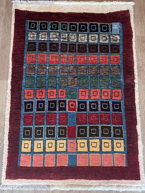 Gabbeh. 135 x 98 cm £ 540-3
