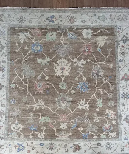 Contemporary Square - 240 x 245cm