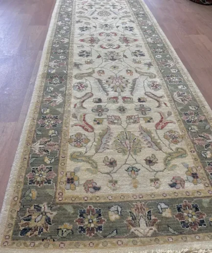 Intricate floral patterned area rug